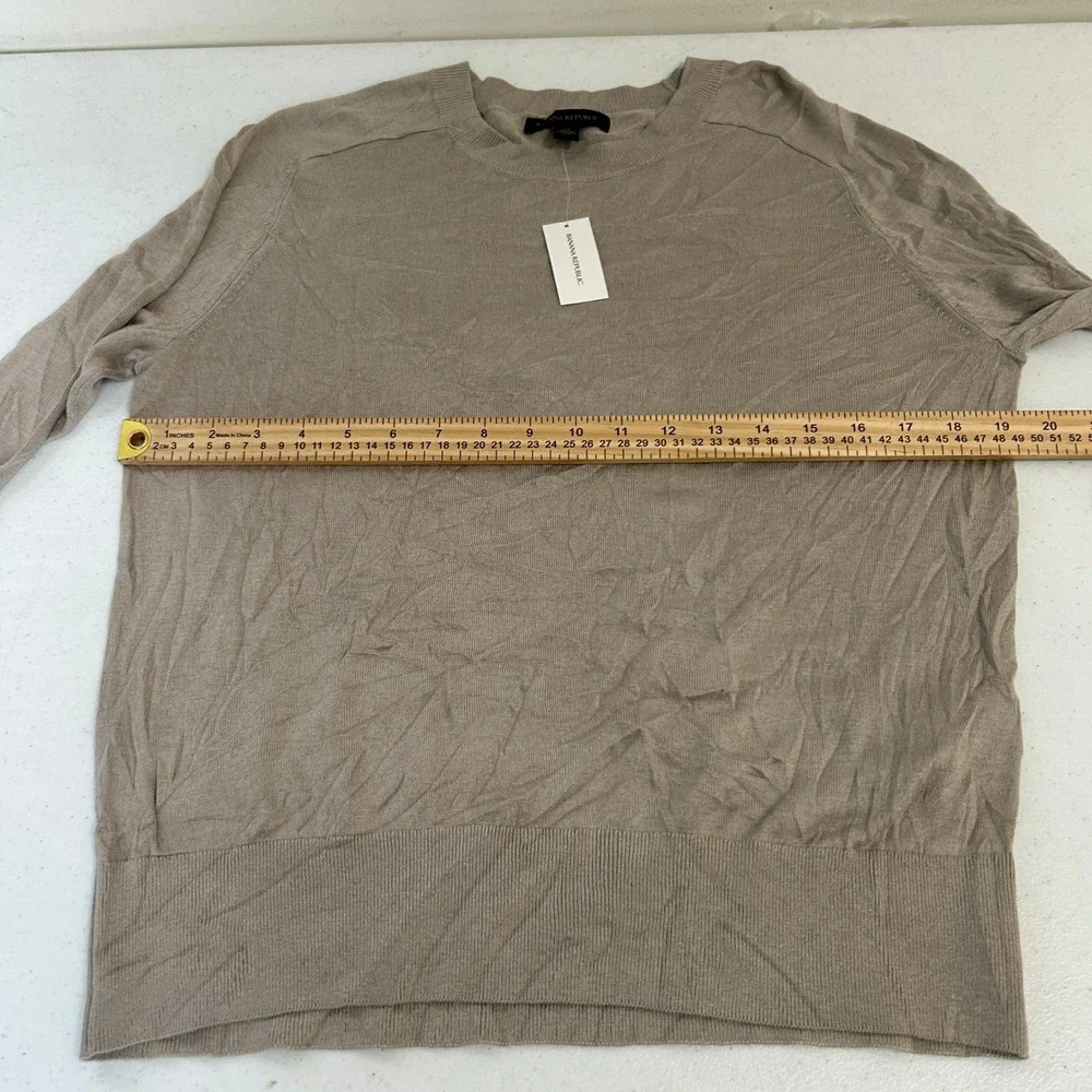 Banana Republic Mens Medium Taupe Beige Crewneck Sweater 750434-01-1 NWT